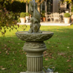 1059 Fontanna z rybą LOGO