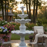 1126 Fontanna trzypozmowa z parasolem malutka LOGO